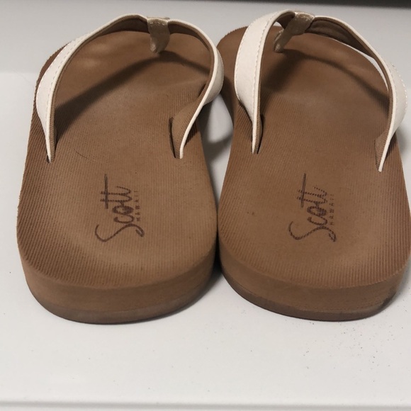 Scott Hawaii white and tan sandals flip flops - Picture 4 of 7